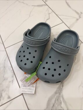 CROCS Kids Classic Clog in Slate Gray-Blue